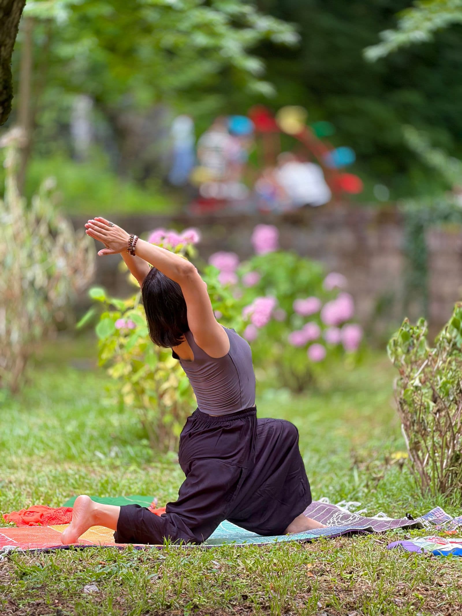 Yoga in villa con istruttore