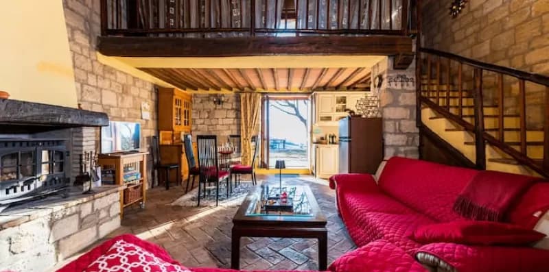 Country Villa with Netflix and Swimming Pool 8